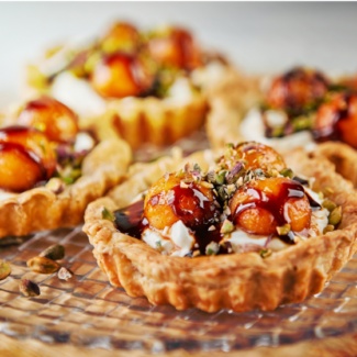 TARTE AUX ABRICOTS PISTACHES